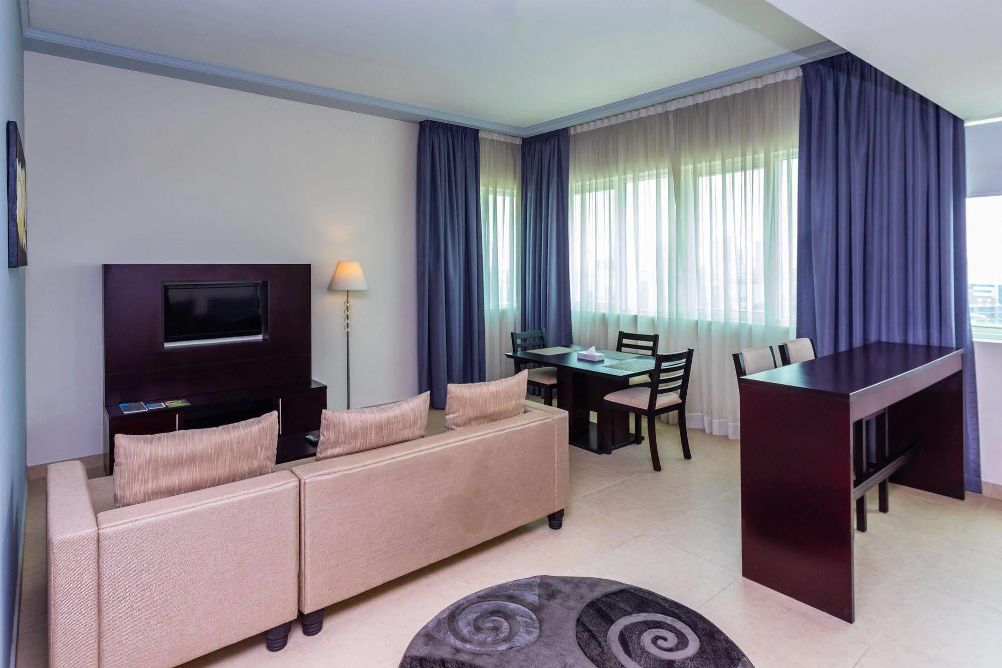 Tower Hotel Apartments Abu Dhabi Exterior photo